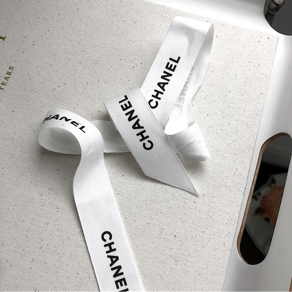 CHANEL Black White Grosgrain Gift Wrapping Ribbon 31”
